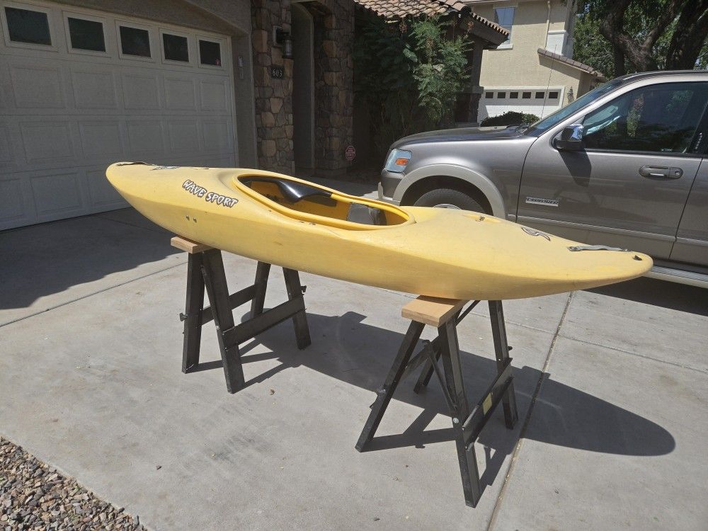 Kaya Wavesport  Model Y