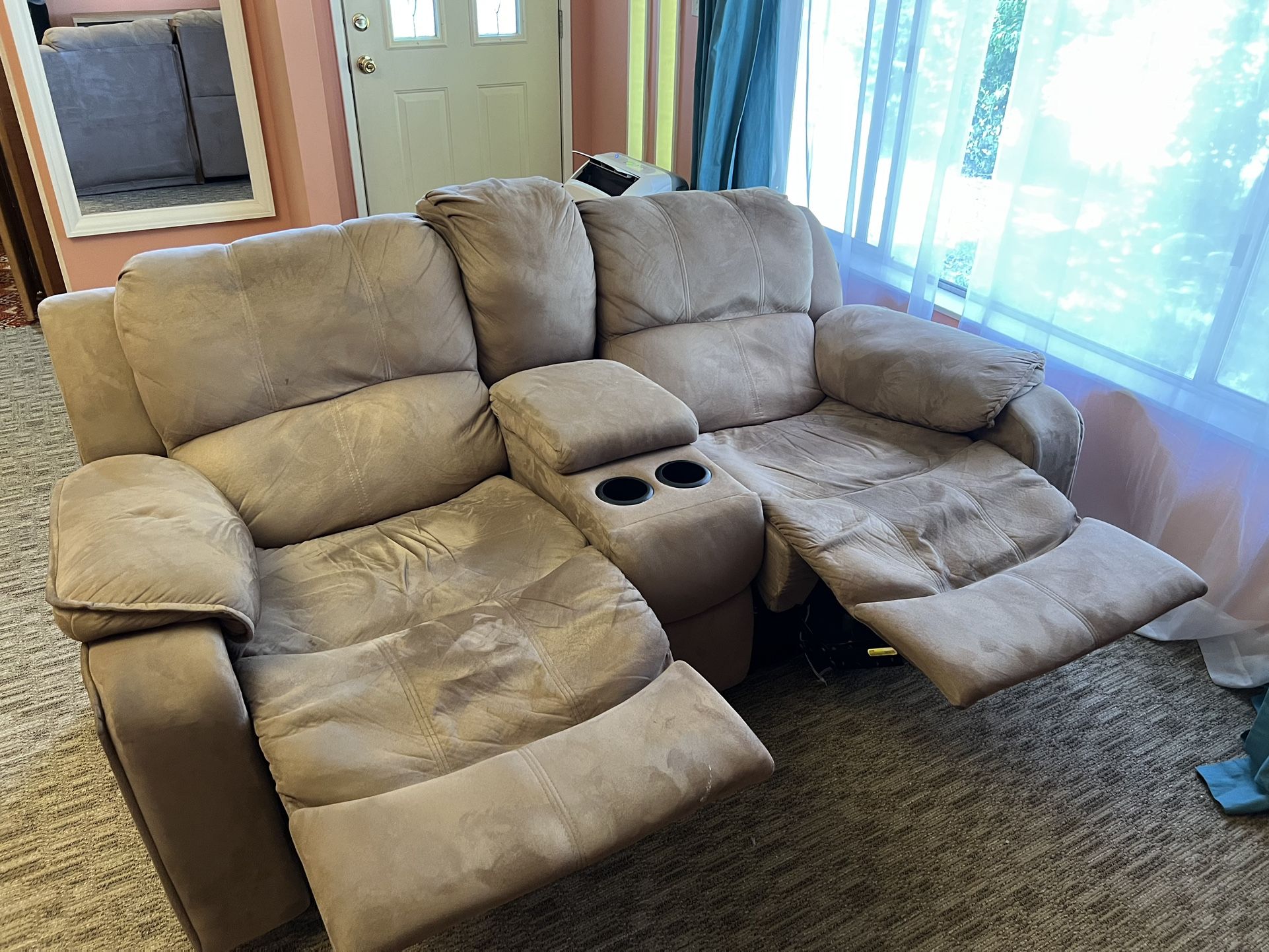 FREE Recliner Sofa with Center Console - Works Great!