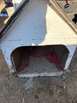 Small dog house free