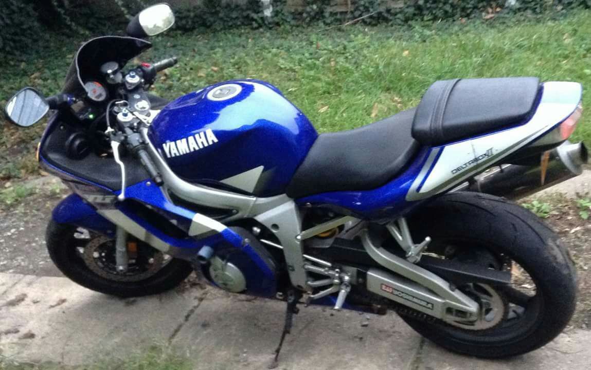 2000' Yamaha yzf r6 (Delta box) for Sale in Staten Island, NY - OfferUp