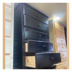 5 drawers dresser / Five drawers dresser