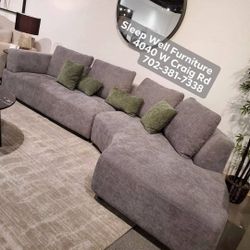 ✨️ Sectionals, 2pc Sofas ✨️ Furniture Queen Bedrooms, Dining Avail