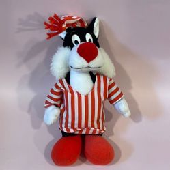 Vintage Gund Black Bear with Red &amp; Black Plaid Bow Excellent Condition 6" tallVINTAGE 1992 WARNER BROTHERS LOONEY TUNES 10 INCH SYLVESTER PLUSH Go