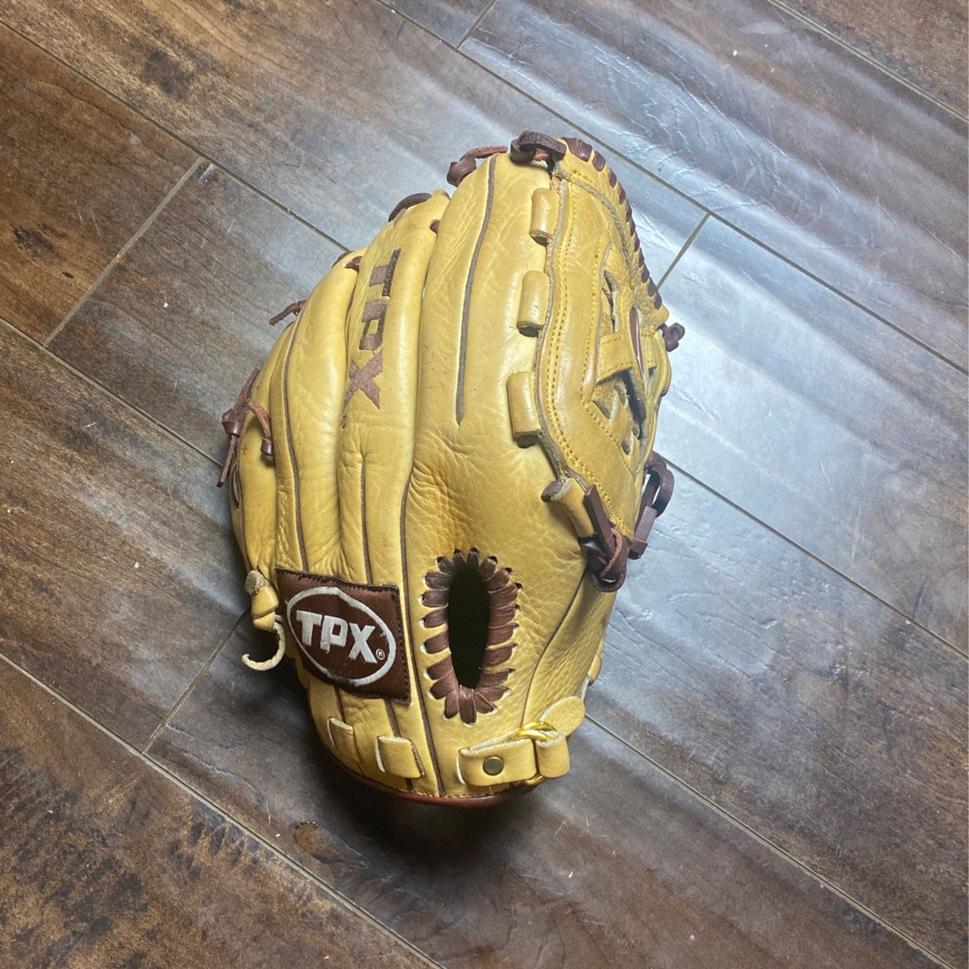 Louisville Slugger Tpx Baseball/Softball Glove