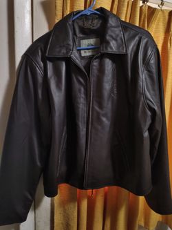 Burks Bay black leather jacket