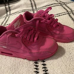 The Nike Air Max 90 Laser Fuchsia Size 4Y US
