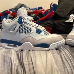 Jordan 4s Retro Military Blues