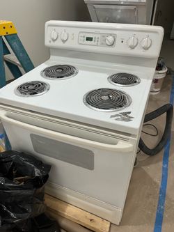 GE Spectra 30" Free-Standing Electric Range