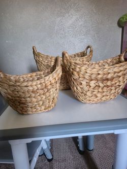 Wooden baskets/ canastas de madera
