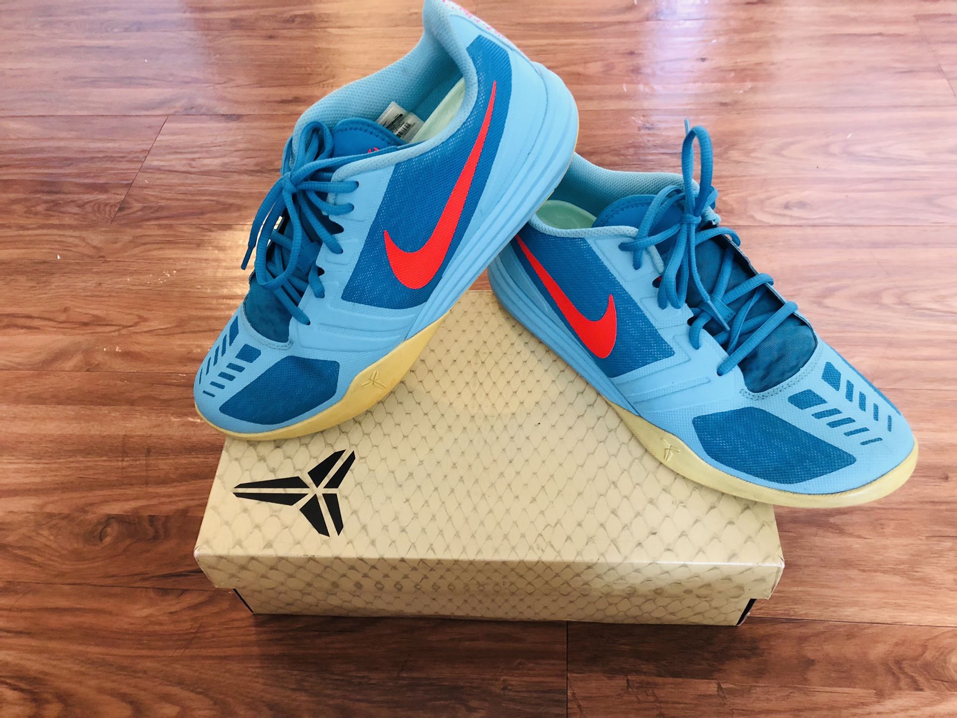 RARE Nike Kobe Mentality Kobe Bryant ‘Clearwater’ Blue 