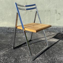 VINTAGE ITALIAN STYLE WICKER CANE AND CHROME FOLDING CHAIR