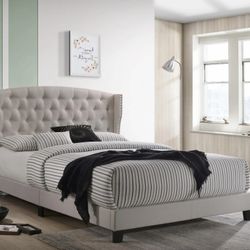Rosemary Khaki King Platform Bed

