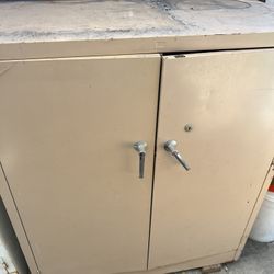 Metal Storage Cabinet (small)