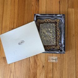 CIEL Collectable Frame