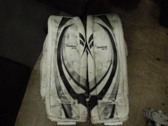 Used Reebok Lefevre Goalie Pads in White Size 35"+2