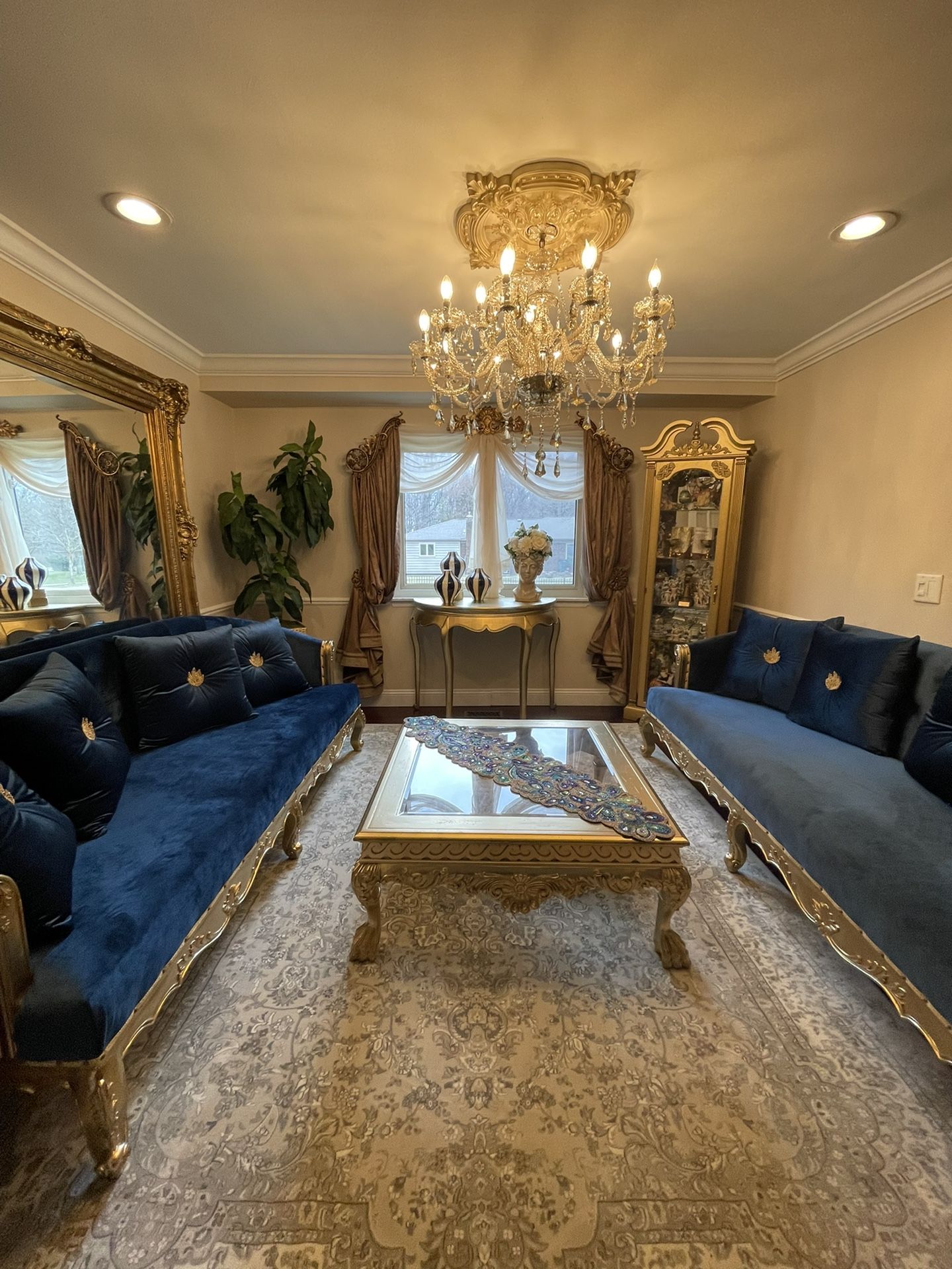 Very Beautiful gorgeous living room sets 2 Sofa And Coffee Table And Console includes