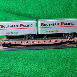 Model HO Train Seatainers And Trailer Haulers