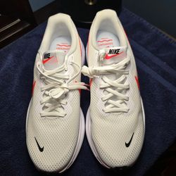 Nike Revolution 8 Size 11M