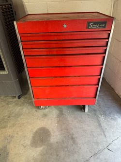 Snap-on Red Rolling Tool Cabinet