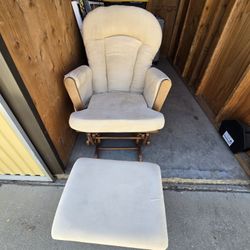 Gliding Chair With STOOL