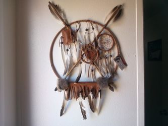 Navajo Medicine Wheel. Indian Artifacts