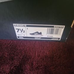 Adidas Tennis Shoes 