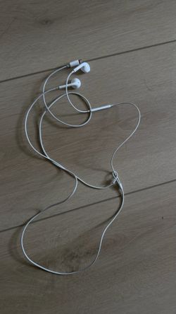 Wired earbud