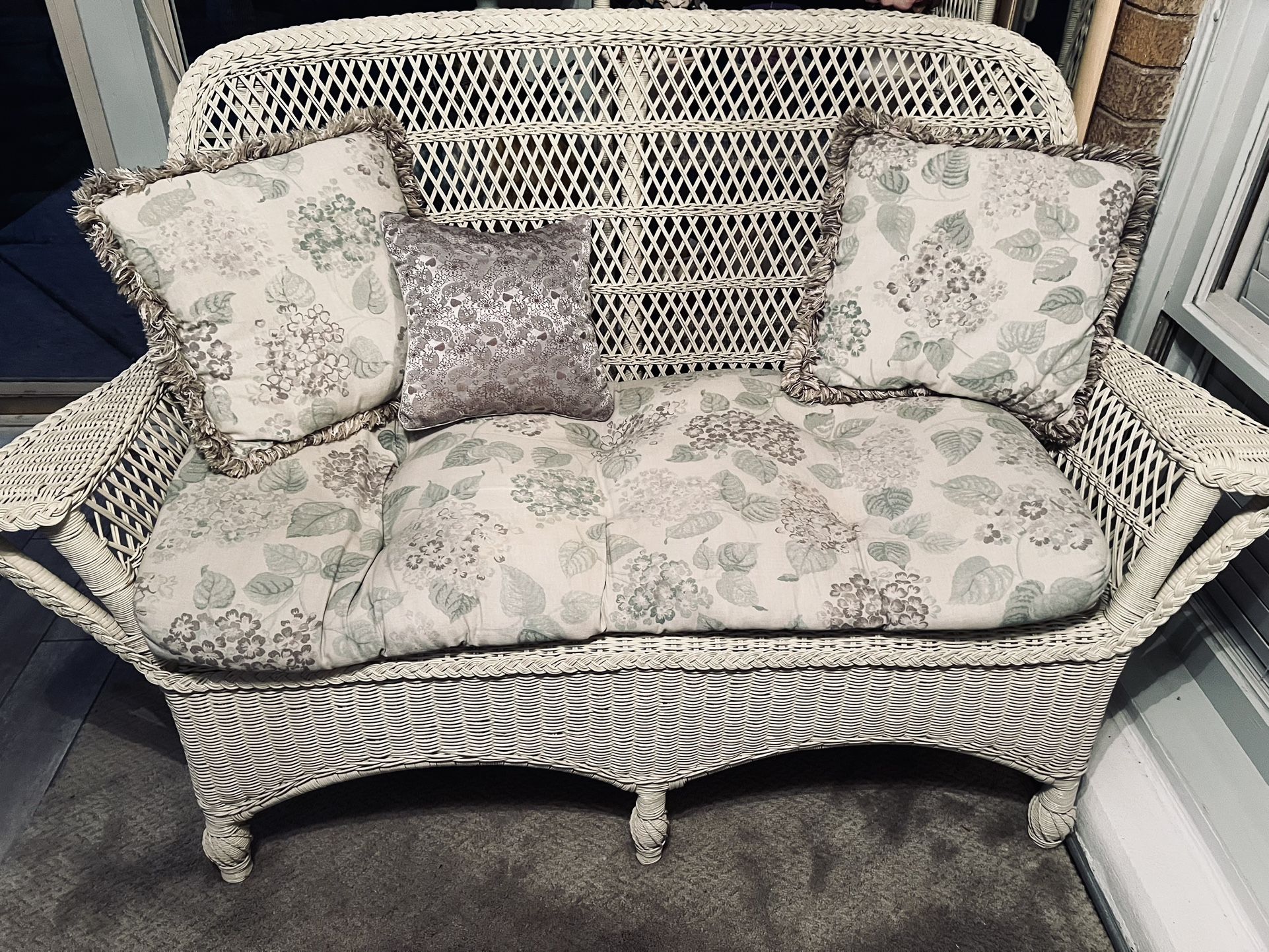 Indoor Wicker Furniture …
