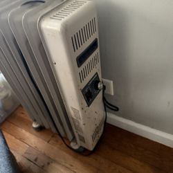 Electric Heater X2.  Portable With Multiple Settings 