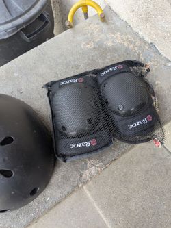 Helmet  knee pads