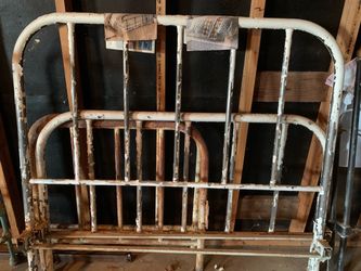 Vintage Full Size Iron Bed-frame with Rails& Slats