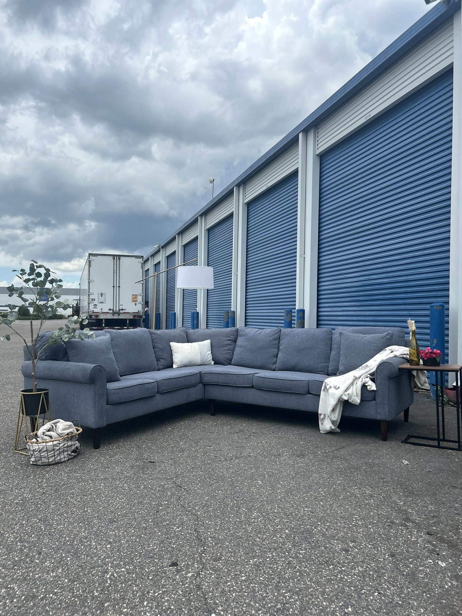 Blue Havertys Sectional Couch