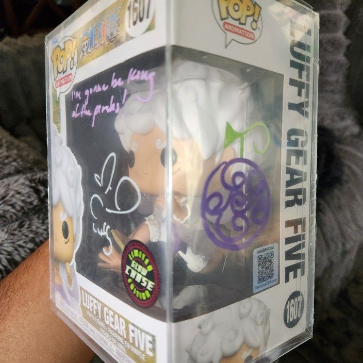 Signed Luffy Funko Pop