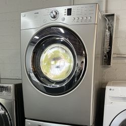 LG washer and gas dryer set  in great condition! ✨