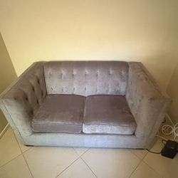 Loveseat 