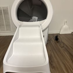 Whisker litter Robot 4 