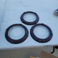 Recessed Light Fixtures (3)