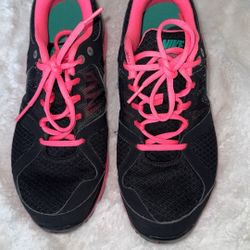 Hot Pink Nikes Size 9