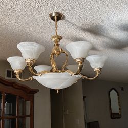 Chandelier 