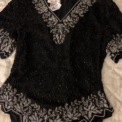 Laurence Kozar. 100%Silk Lining.   $15 