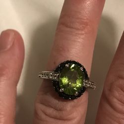 Peridot  & Black Sibelius Ring Size 6