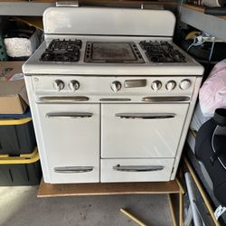 Vintage Gaffers & Sattler Gas Stove