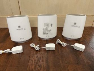 Netgear Orbi Router + 2 Satellites
