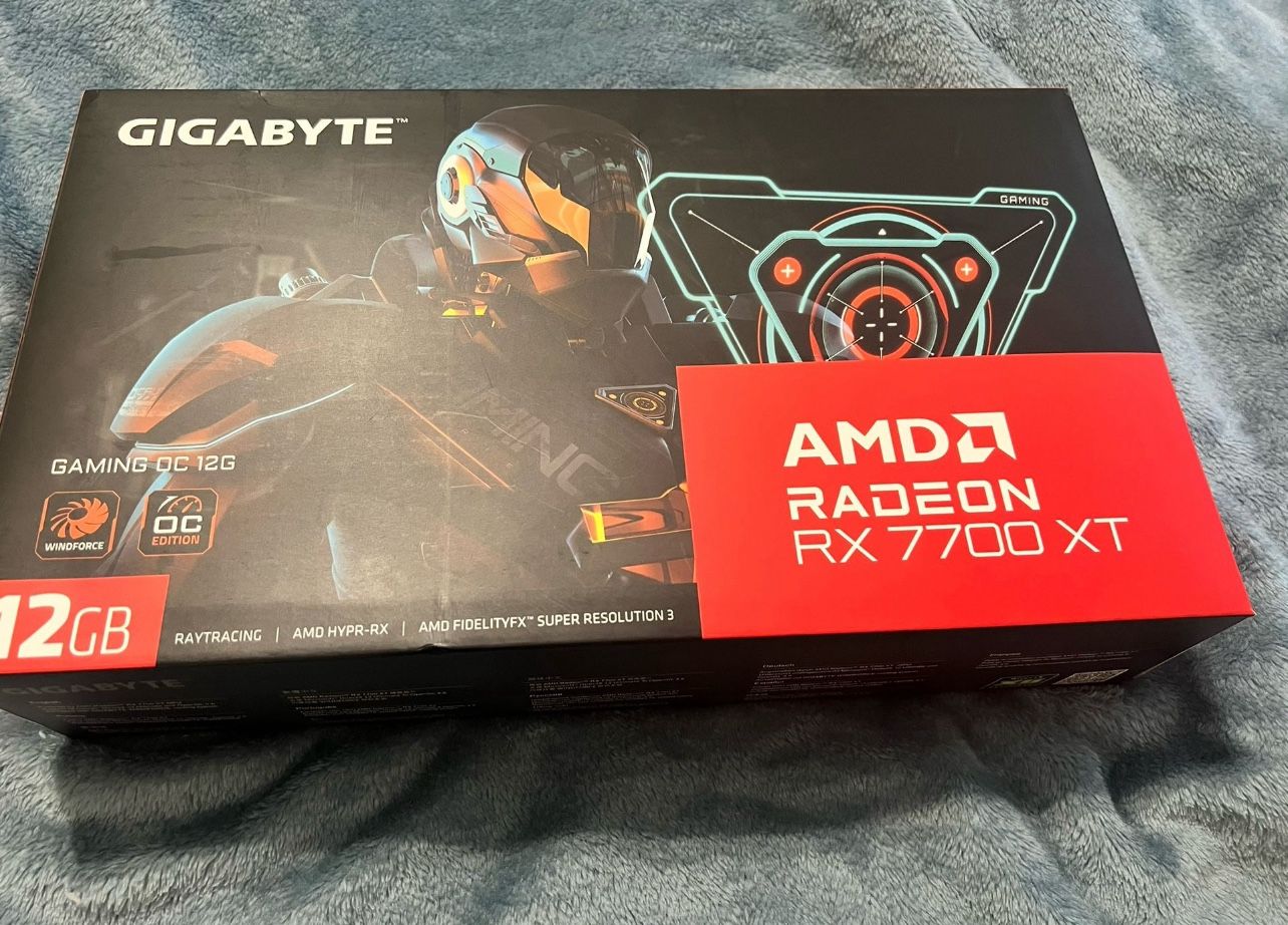 GIGABYTE Radeon RX 7700 XT GAMING OC 12G