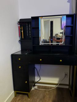 Vanity Desk
