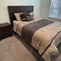 Queen Size Bedroom Set!! Need Gone ASAP!!