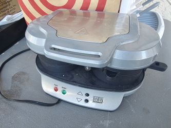 Breakfast sandwich maker