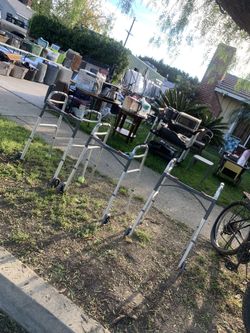 Garge Sale Saturday And Sunday March 28 29 