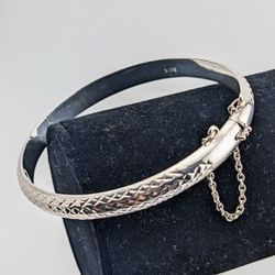 ✨🩶 Sterling Silver Diamond Cut Bangle  Bracelet

925👌