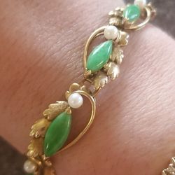 Beautiful Vintage 14k Gold Jade Pearl Bracelet.